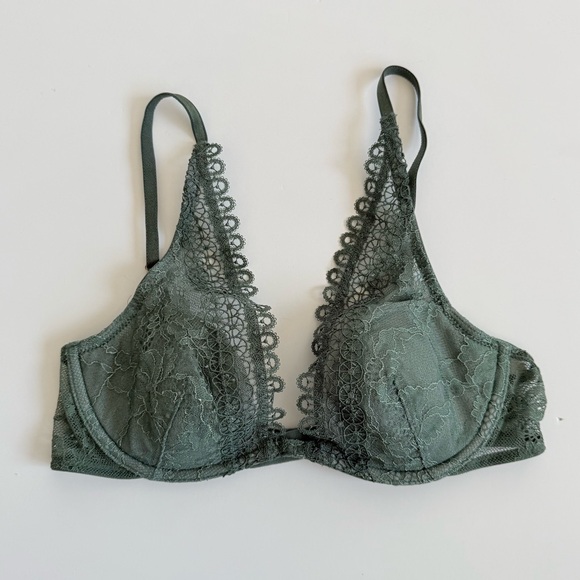Victoria’s Secret Very Sexy Unlined Plunge Lace Bra size 34B in Green - Picture 1 of 3
